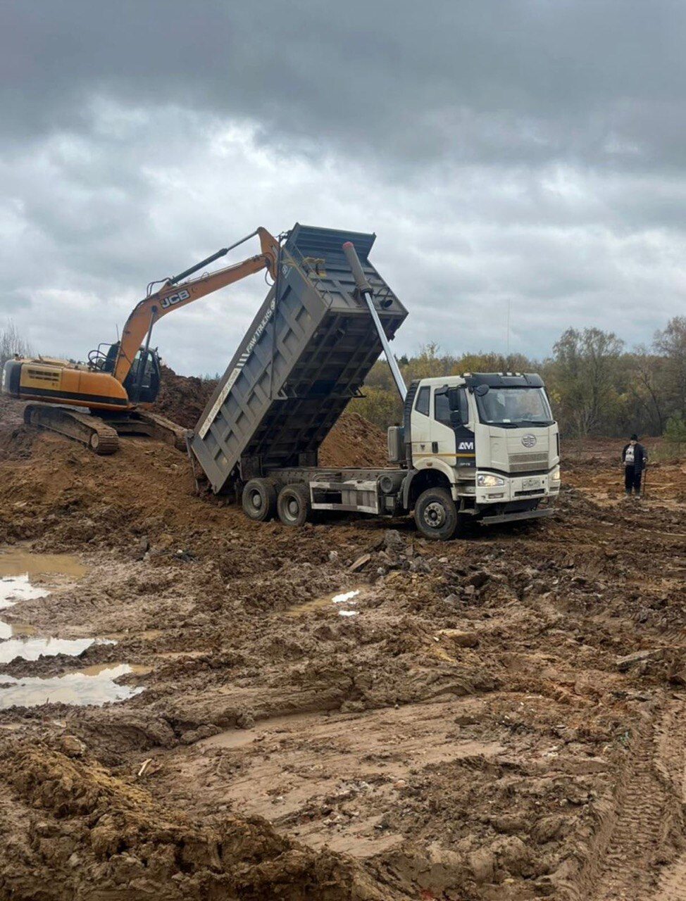 Вывоз грунта самосвалом