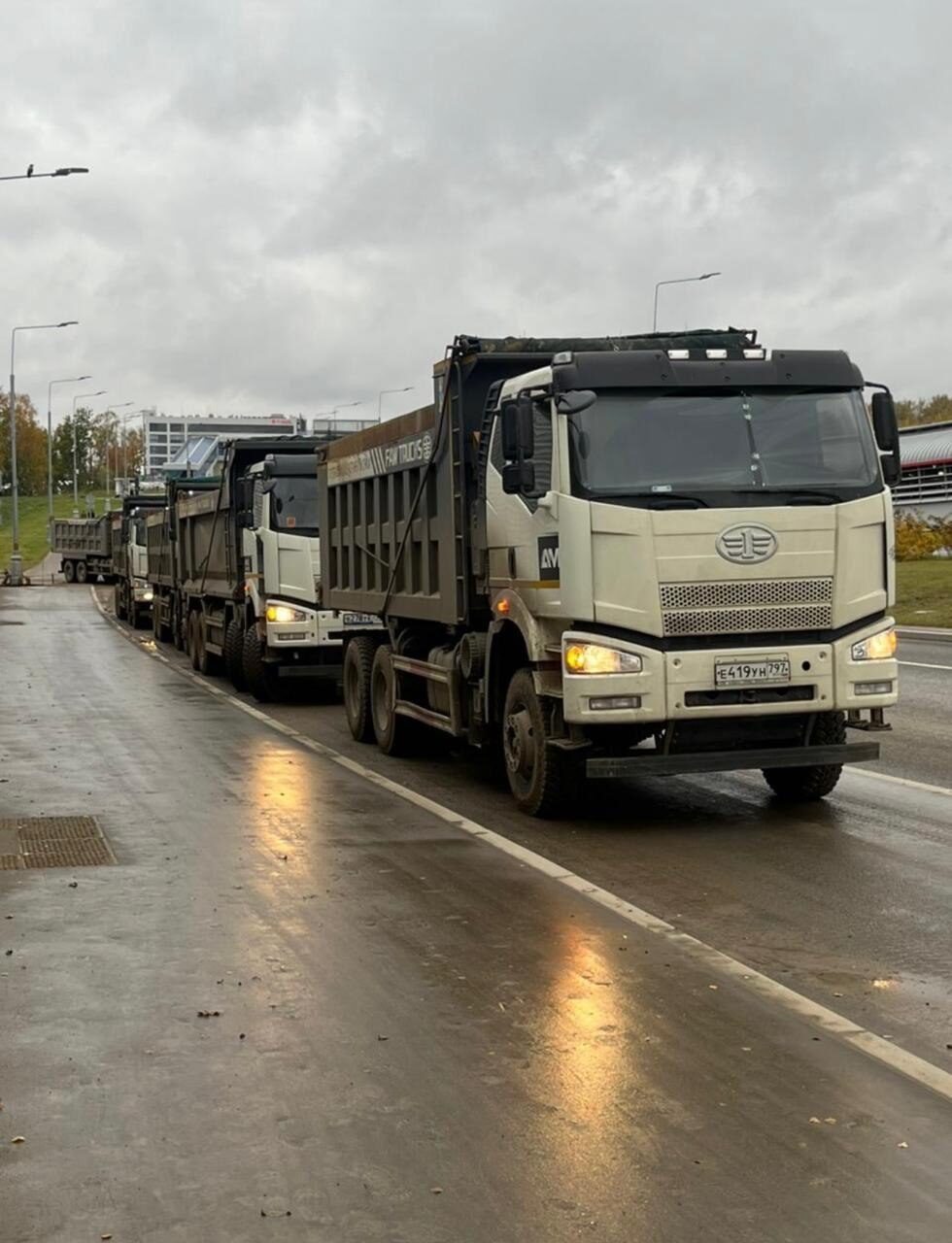 Вывоз грунта самосвалом