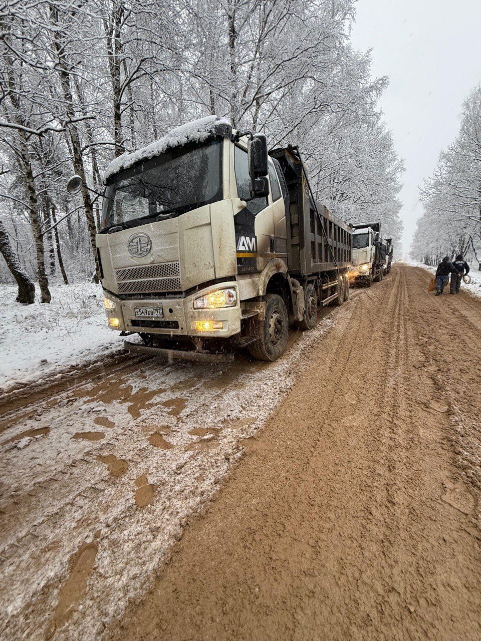 Колонна зимой
